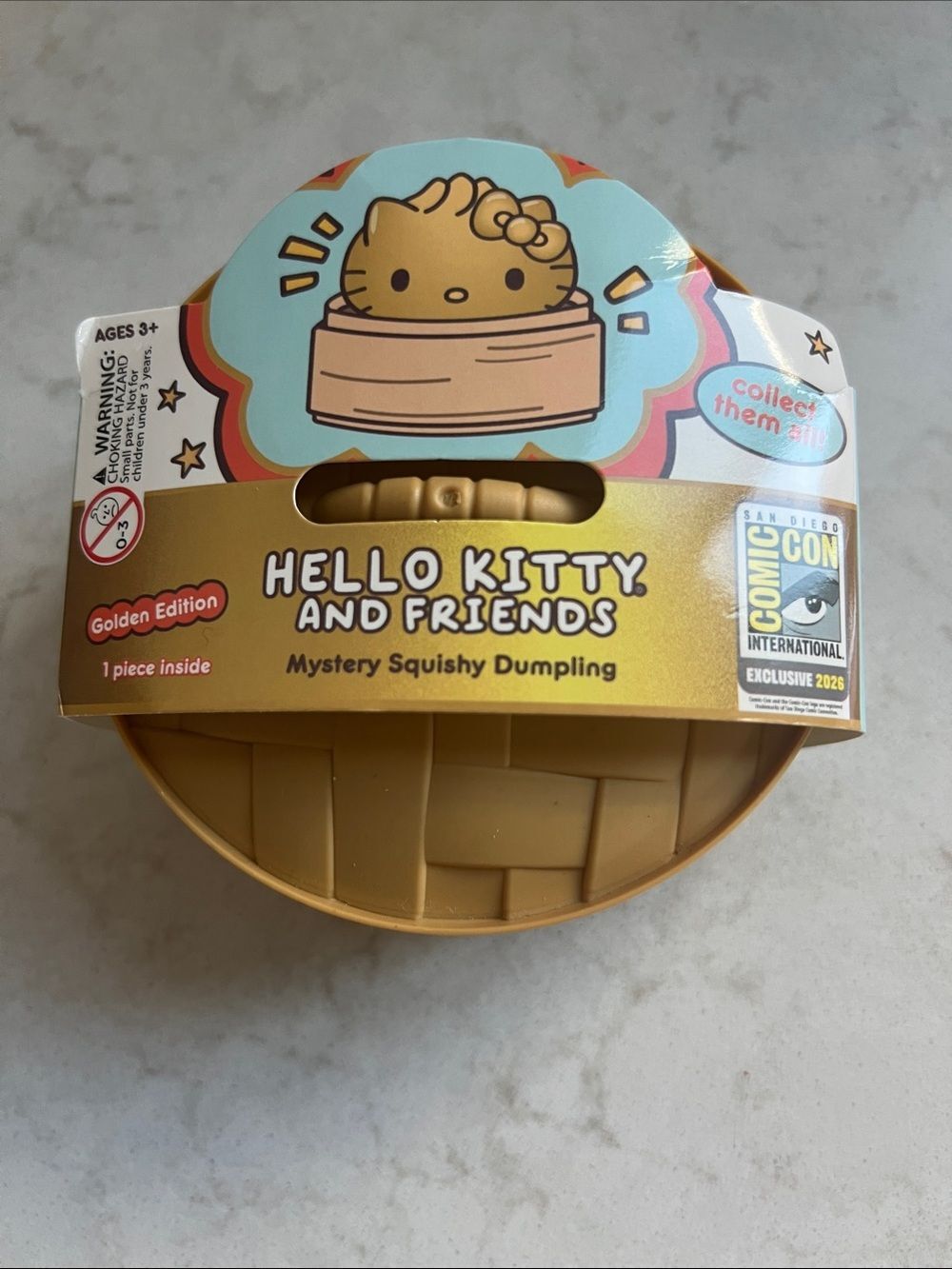 Hello Kitty and Friends Golden Edition Mystery Dumpling - Kuromi